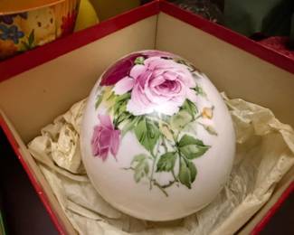Large Hand Painted Porcelain Easter Egg Pink Roses Floral Design Original Box Vintage Collectible