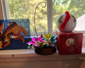Pixel Mosaic Art LEGO Style Picture Metal Flower Sculpture Wood Base Porcelain Holly Christmas Ornament Ball Original Box Collectible