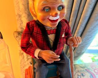 Vintage Battery Operated Toy Figure Clown Red Beret Plaid Shirt Cane 1950s 1960s Japanese Tin Toy Automaton Collectible