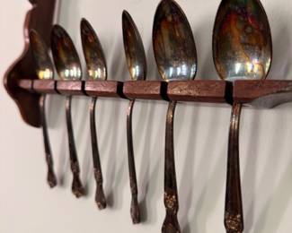 Silver Plate Souvenir Spoon Collection Wall Mount Wood Display Rack Vintage Collectible Spoons