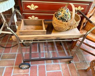 Metal Rolling Bar Cart Tea Cart Wood Tray Wicker Baskets Decorative Items Vintage Industrial Furniture