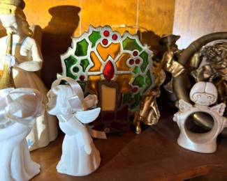 White Porcelain Nativity Figures Stained Glass Holly Christmas Decoration Brass Angel Figurines Holiday Display Collection Collectible