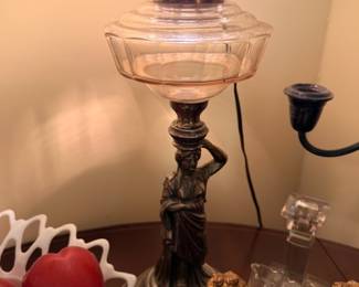 Antique Figural Bronze Female Statue Oil Lamp Clear Glass Font Crown Burner Victorian Parlor Lamp Goddess Figure Collectible Lighting