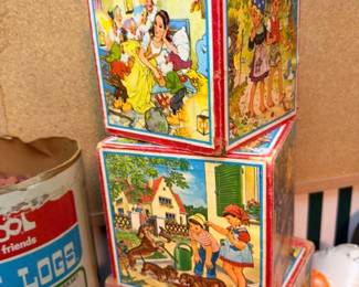 Vintage Stacking Picture Blocks Cubes Fairy Tale Illustrations Lincoln Logs Container Retro Toys Childrens Games Collectible