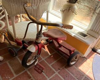 Vintage Red Tricycle Children's Trike Metal Pedal Toy 1950s 1960s Retro Kids Ride On Toy Collectible Nursery Decor
