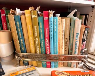Vintage Cookbook Collection Southern Living Annual Recipes Food Wine Party Cookbook Country Store Books Lot