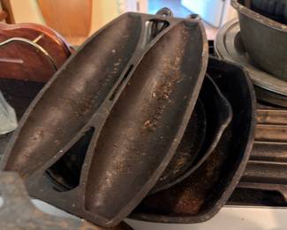 Cast Iron Corn Stick Pan Baking Molds Vintage Kitchen Cookware Seasoned Cast Iron Lot
