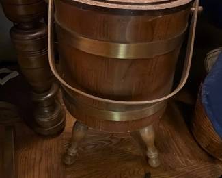 Vintage Wood Copper Brass Ice Bucket Lid Footed Base Handle Mid Century Barware Cocktail Party Bar Accessories Collectible