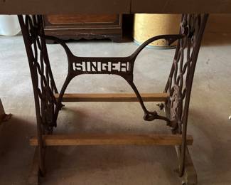 Singer sewing base