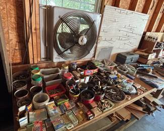 Miscellaneous nuts/bolts/screws
