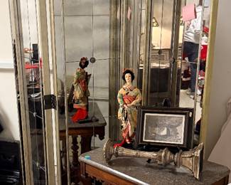Z Gallerie style Hollywood Regency trifold mirror, Eastlake Victorian carved mahogany parlor table with gray fossil marble