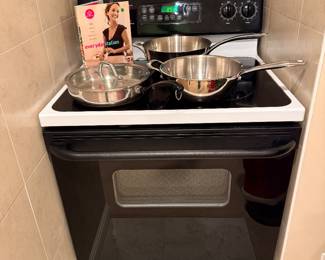 GE 30” electric ceramic glass top stove