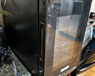 Small wine refrigerator 