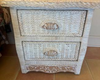 $65  wicker table 22”x22”x17”