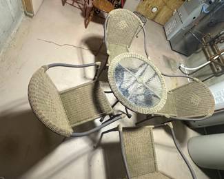 $145 Set 5 Piece Outdoor Furniture 