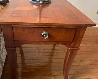 $90 Matches (Sofa Table) 22x26x25.5”