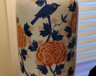 Vintage Chinoiserie Porcelain Lamp