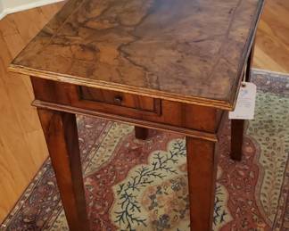 Antique Table, 4 drawers, Lovely Veneered top with inlay