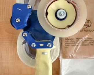 237 SealedAirFoamPackingMaterialsTapeGunTape