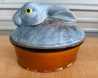 217 PortugeseSECLAPotteryRabbitHeadTureen