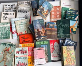 72 37BoyScoutsofAmericaGuidesandBookCollection
