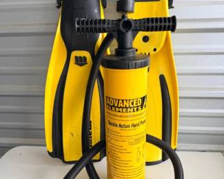 59 MaresAvantiDiveFinsDoubleActionHandPump