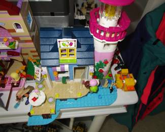 Legos and mini figs