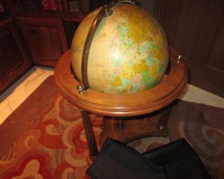 Floor globe