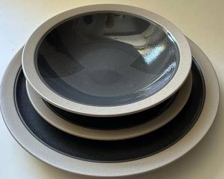 Mikasa Stone Craft Villagio Charcoal CF432 Dinnerware Set
