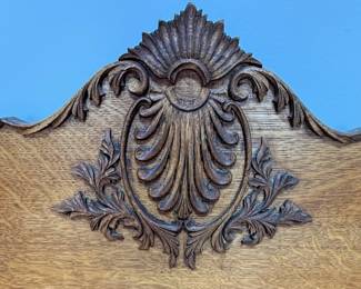 Tiger Oak Serpentine Front Dresser
