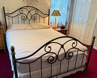 Wrought Iron Scroll Bed Frame Style