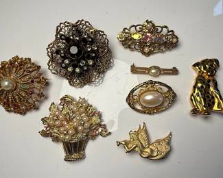 Lot of Vintage Brooches