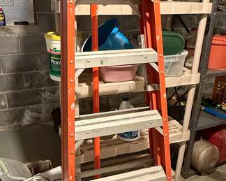 Werner 6-foot Fiberglass Step Ladder