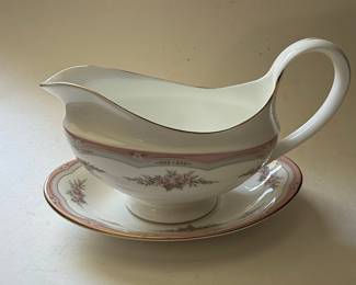Wedgwood Rosalie Bone China Dinnerware Set
