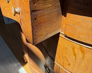 Tiger Oak Serpentine Front Dresser