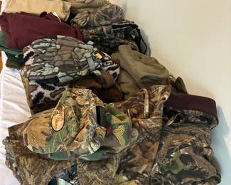Various men’s Large & Extra Large Hunting Clothes/ Coveralls