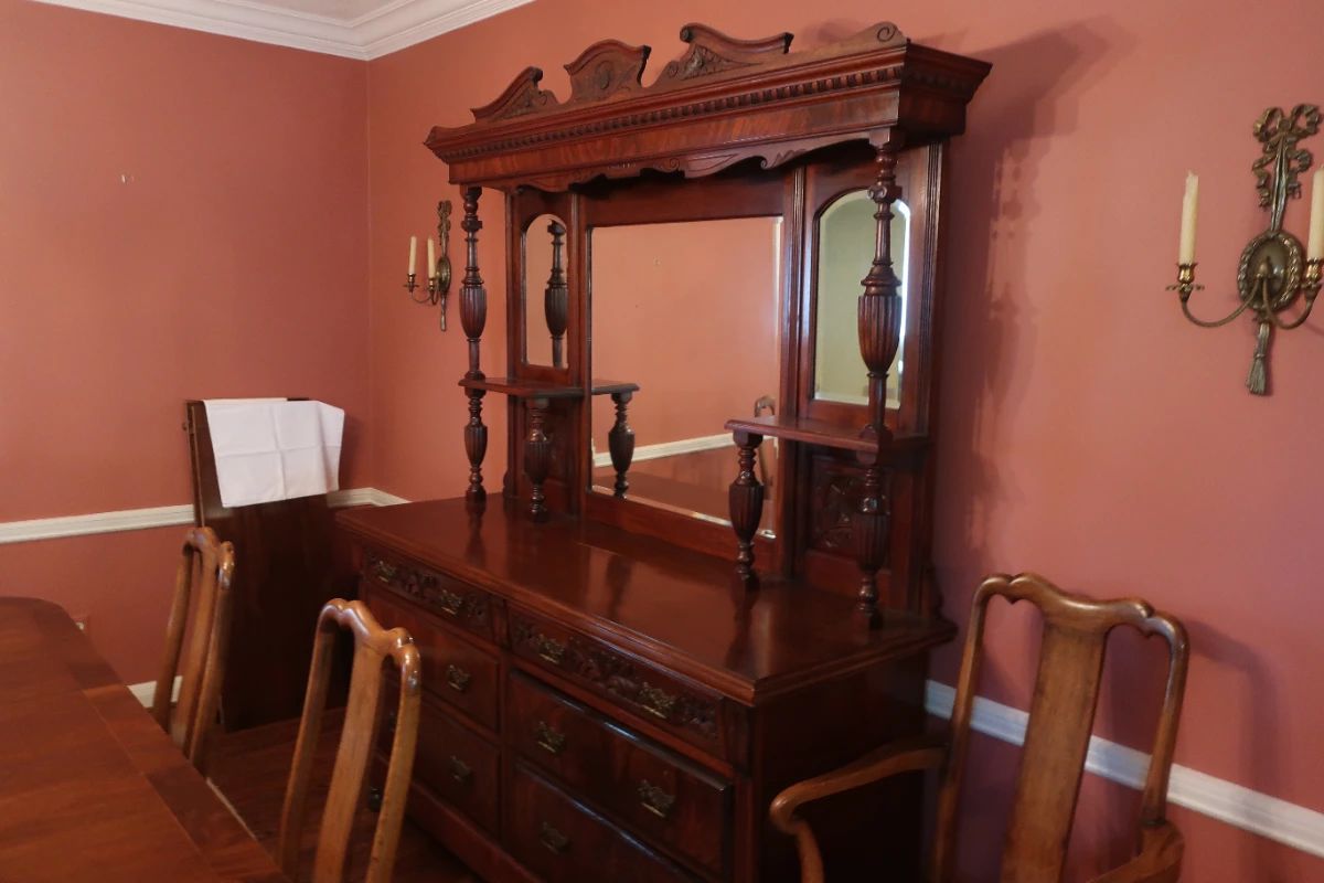  China  hutch.  Size  is  68"  x  23  1/2"     Height  is  87".