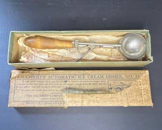 Gilchrist's Automatic Ice Cream Disher, No. 31