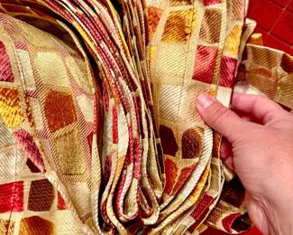 upscale table linens.