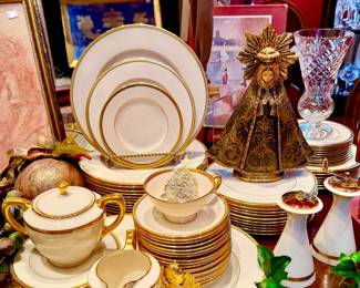 Lenox Tudeo china.  Santos