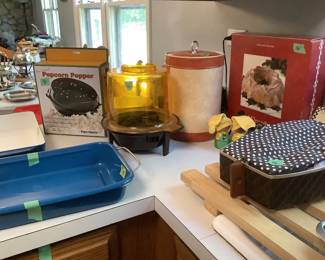 Kitchen items 