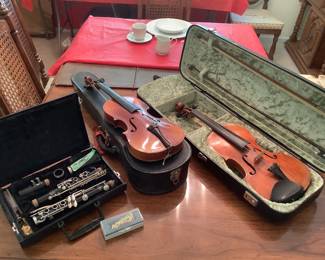 Musical instruments……clarinet and 2 violins
