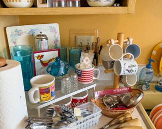 SAVE THE DATE! Please join Roman and Company Estate Sales for a beautiful, loaded Eastside home at 8808 Sampson Court, EPTX 79925 on SAT, 4/25/26 8A-2P AND SUN, 4/26/26 9A-2P. Items include MCM Living, Dining and and BR furniture, black lacquer Baldwin piano, vintage black lacquer Zenith console stereo, tons of Star Trek memorabilia, decor, china, vintage bar items, yard and garden, antique Singer treadle machine, holiday decor, sewing/craft supplies, games and much more!  Images available at www.rocoestatesales.com  WHERE: 8808 Sampson Court, El Paso, TX 79925 WHEN: SAT 04/25/26 8A-2P and SUN 04/26/26 9A-2P  No prices offered prior to sale date.&nbsp; Please bring assistance to load large and/or heavy items. Credit cards accepted with minimum $20.00 purchase. We look forward to seeing you at the sale!