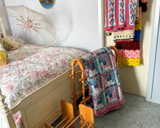 SAVE THE DATE! Please join Roman and Company Estate Sales for a beautiful, loaded Eastside home at 8808 Sampson Court, EPTX 79925 on SAT, 4/25/26 8A-2P AND SUN, 4/26/26 9A-2P. Items include MCM Living, Dining and and BR furniture, black lacquer Baldwin piano, vintage black lacquer Zenith console stereo, tons of Star Trek memorabilia, decor, china, vintage bar items, yard and garden, antique Singer treadle machine, holiday decor, sewing/craft supplies, games and much more!  Images available at www.rocoestatesales.com  WHERE: 8808 Sampson Court, El Paso, TX 79925 WHEN: SAT 04/25/26 8A-2P and SUN 04/26/26 9A-2P  No prices offered prior to sale date.&nbsp; Please bring assistance to load large and/or heavy items. Credit cards accepted with minimum $20.00 purchase. We look forward to seeing you at the sale!