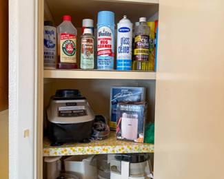 SAVE THE DATE! Please join Roman and Company Estate Sales for a beautiful, loaded Eastside home at 8808 Sampson Court, EPTX 79925 on SAT, 4/25/26 8A-2P AND SUN, 4/26/26 9A-2P. Items include MCM Living, Dining and and BR furniture, black lacquer Baldwin piano, vintage black lacquer Zenith console stereo, tons of Star Trek memorabilia, decor, china, vintage bar items, yard and garden, antique Singer treadle machine, holiday decor, sewing/craft supplies, games and much more!  Images available at www.rocoestatesales.com  WHERE: 8808 Sampson Court, El Paso, TX 79925 WHEN: SAT 04/25/26 8A-2P and SUN 04/26/26 9A-2P  No prices offered prior to sale date.&nbsp; Please bring assistance to load large and/or heavy items. Credit cards accepted with minimum $20.00 purchase. We look forward to seeing you at the sale!