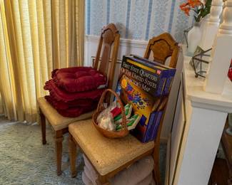 SAVE THE DATE! Please join Roman and Company Estate Sales for a beautiful, loaded Eastside home at 8808 Sampson Court, EPTX 79925 on SAT, 4/25/26 8A-2P AND SUN, 4/26/26 9A-2P. Items include MCM Living, Dining and and BR furniture, black lacquer Baldwin piano, vintage black lacquer Zenith console stereo, tons of Star Trek memorabilia, decor, china, vintage bar items, yard and garden, antique Singer treadle machine, holiday decor, sewing/craft supplies, games and much more!  Images available at www.rocoestatesales.com  WHERE: 8808 Sampson Court, El Paso, TX 79925 WHEN: SAT 04/25/26 8A-2P and SUN 04/26/26 9A-2P  No prices offered prior to sale date.&nbsp; Please bring assistance to load large and/or heavy items. Credit cards accepted with minimum $20.00 purchase. We look forward to seeing you at the sale!