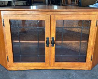 Corner entertainment center 