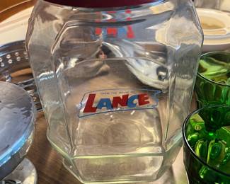 Lance countertop display