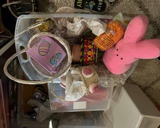 Holiday and Seasonal decor