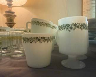 Spring Blossom Crazy Daisy Pyrex/ Corning Mugs, Coffee Cups and Glasses